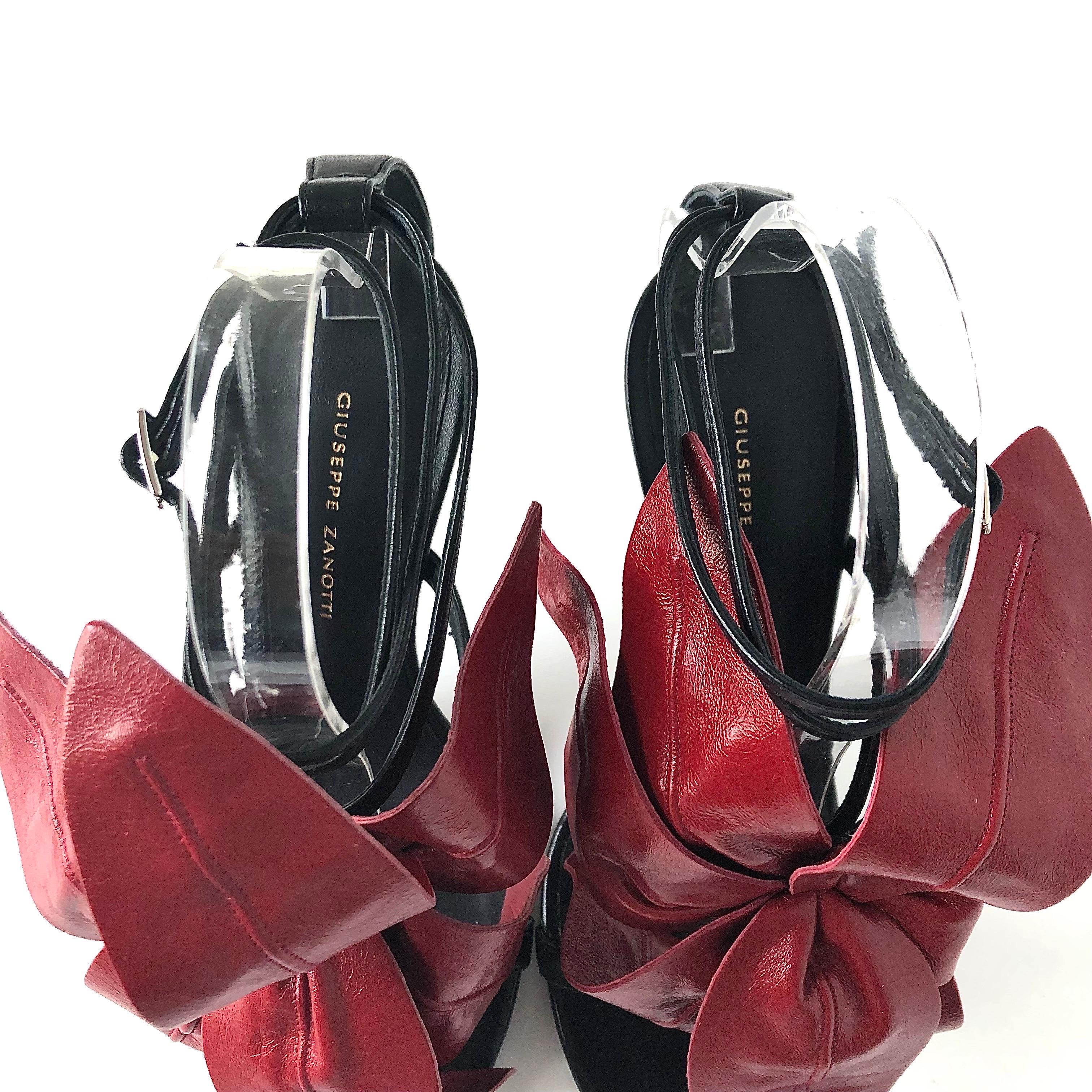 De las mujeres Giuseppe Zanotti Sandalias de tacón alto con adornos florales y tiras 37 en venta