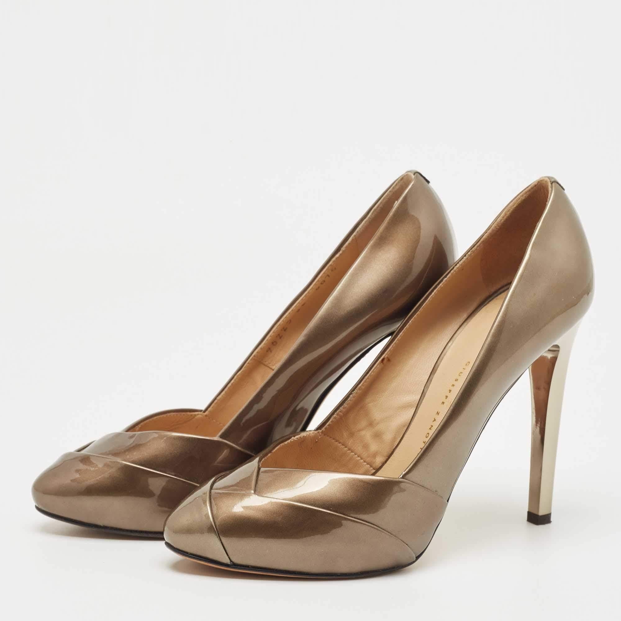 Wonderfully crafted shoes added with notable elements to fit well and pair perfectly with all your plans. Make these Giuseppe Zanotti pumps yours today