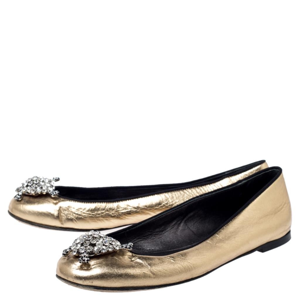Giuseppe Zanotti Metallic Gold Leather Crystal Embellished Ballet Flats Size 38 In Good Condition In Dubai, Al Qouz 2
