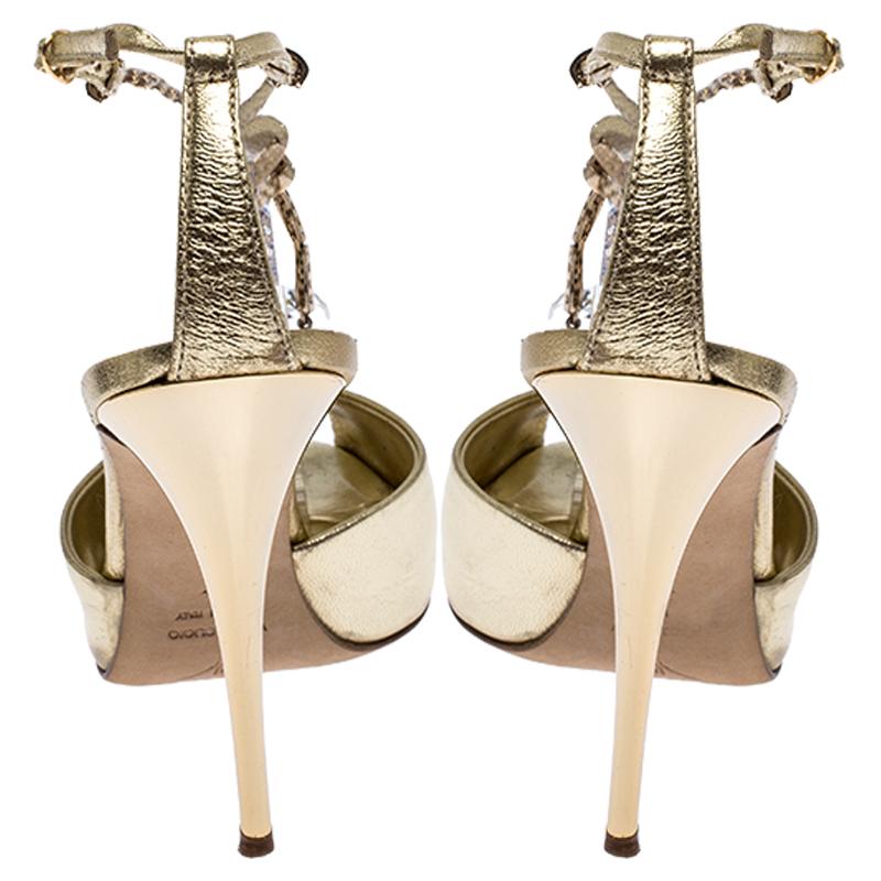 Women's Giuseppe Zanotti Metallic Gold Leather Crystal Embellishment Sandals Size 37 For Sale