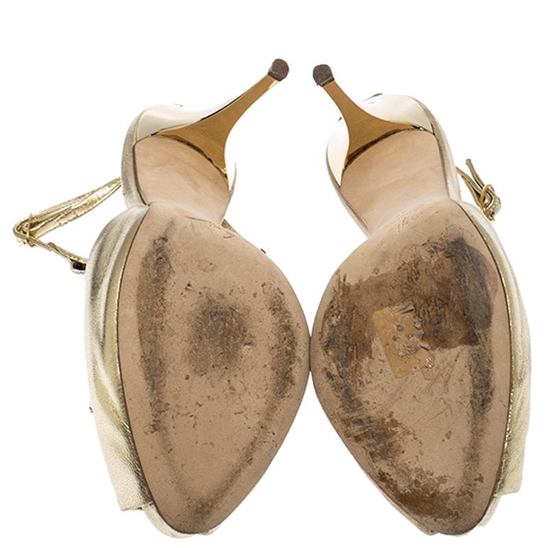 Giuseppe Zanotti Metallic Gold Leather Crystal Embellishment Sandals Size 37 For Sale 3