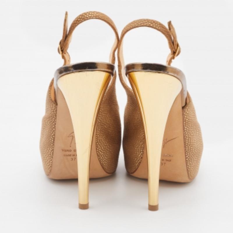 Giuseppe Zanotti escarpins à plateforme à bout ouvert en cuir doré métallisé taille 37 en vente 2
