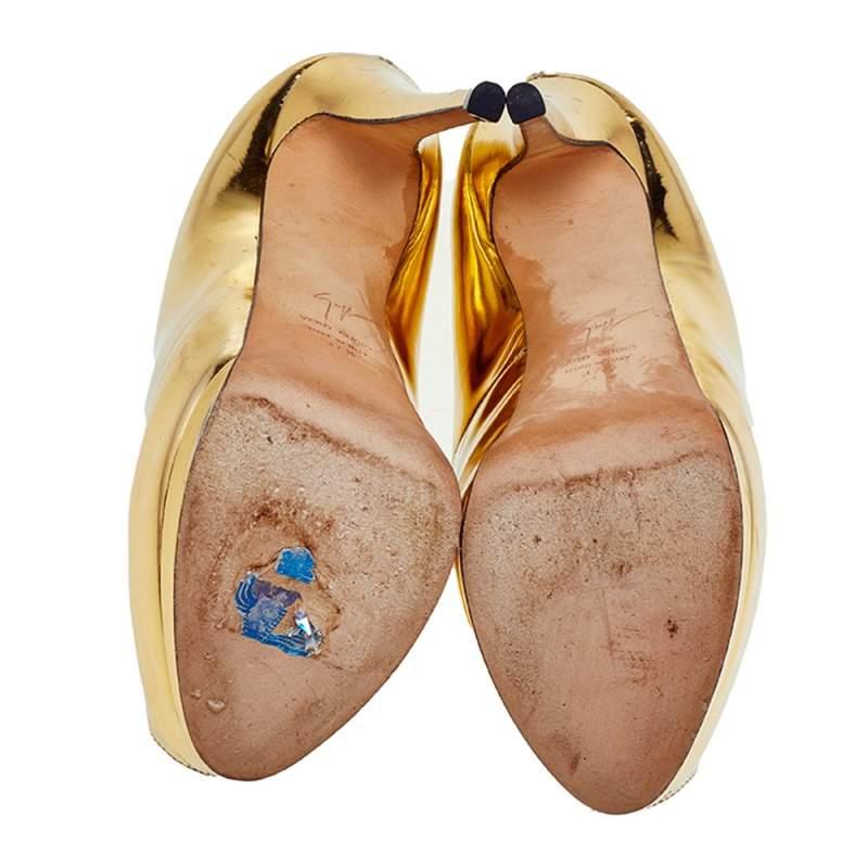 Giuseppe Zanotti Metallic Gold Mirror Leather Peep Toe Platform Pumps Size 37.5 2