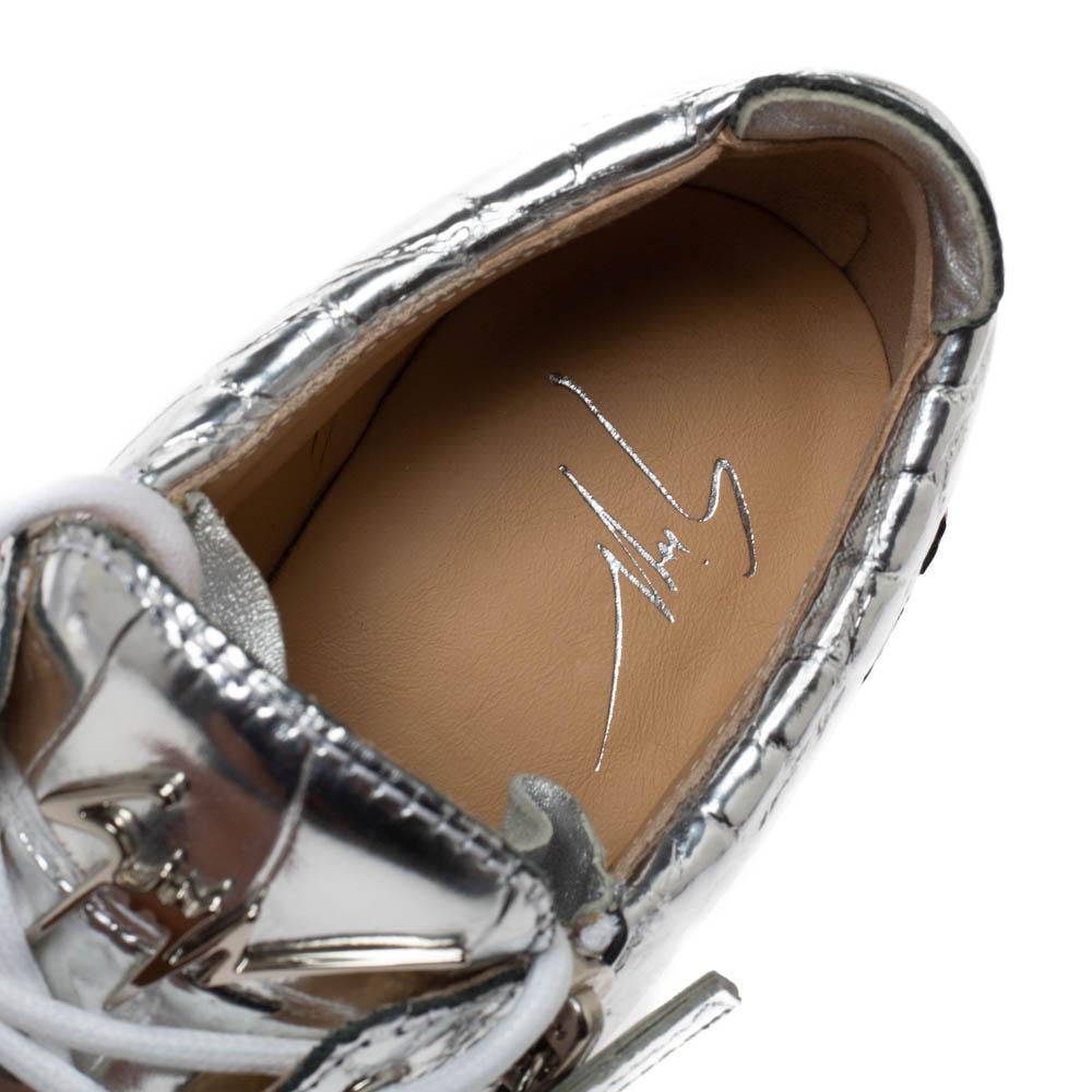 Giuseppe Zanotti Metallic Silver Croc Embossed Zip Wedge Sneakers Size 37 In Good Condition In Dubai, Al Qouz 2