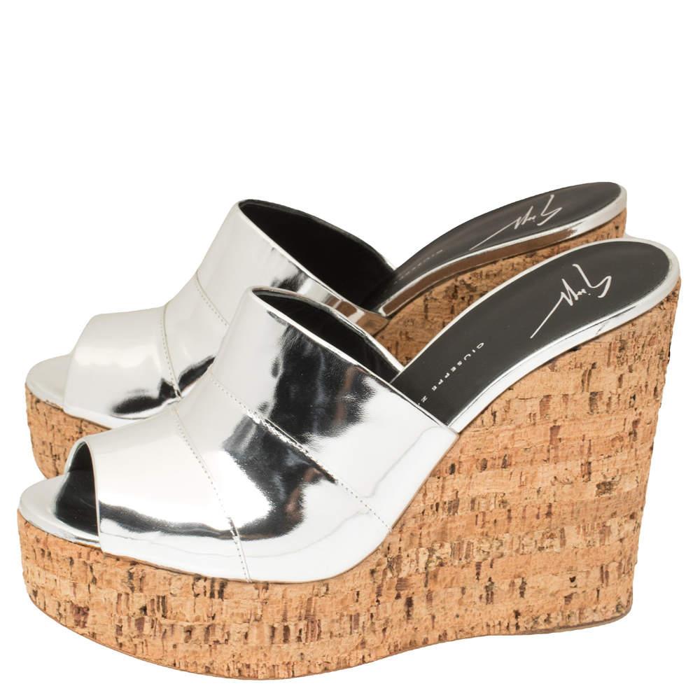 Giuseppe Zanotti Metallic Silver Leather Roz Cork Wedge Slide Sandals Size 40 In Good Condition In Dubai, Al Qouz 2