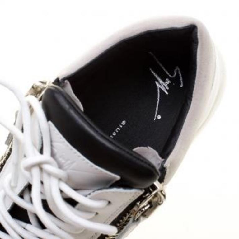 Gris Giuseppe Zanotti Monochrome Leather and Mesh Megatron Lace Up Sneakers Size 40 en vente