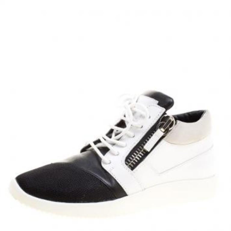 Giuseppe Zanotti Monochrome Leather and Mesh Megatron Lace Up Sneakers Size 40 en vente 3