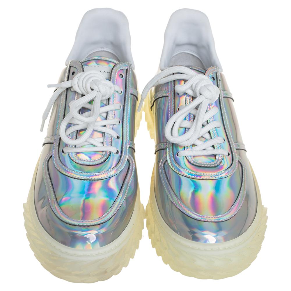 Giuseppe Zanotti Zapatilla baja Blabber de piel iridiscente multicolor Talla 39 en Excelente Estado en Dubai, Al Qouz 2