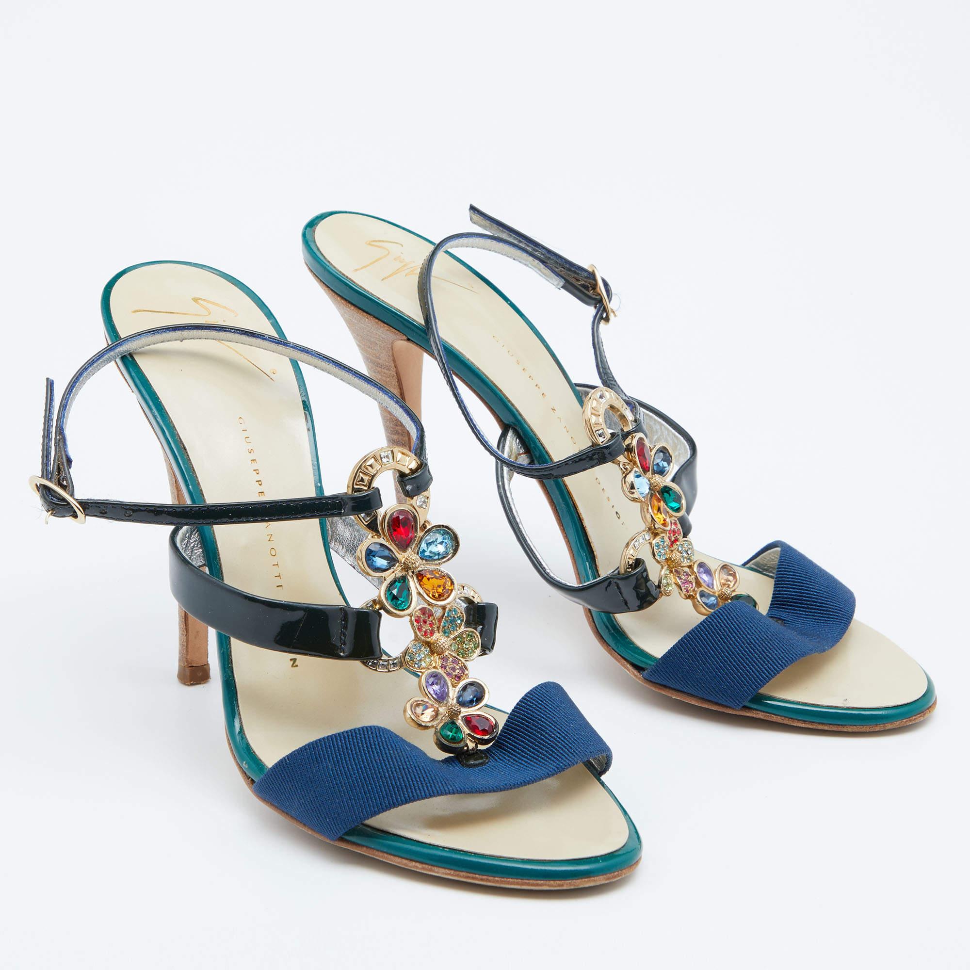 Giuseppe Zanotti Multicolor Patent Leather Crystal Embellished Slingback Sandals In Good Condition For Sale In Dubai, Al Qouz 2