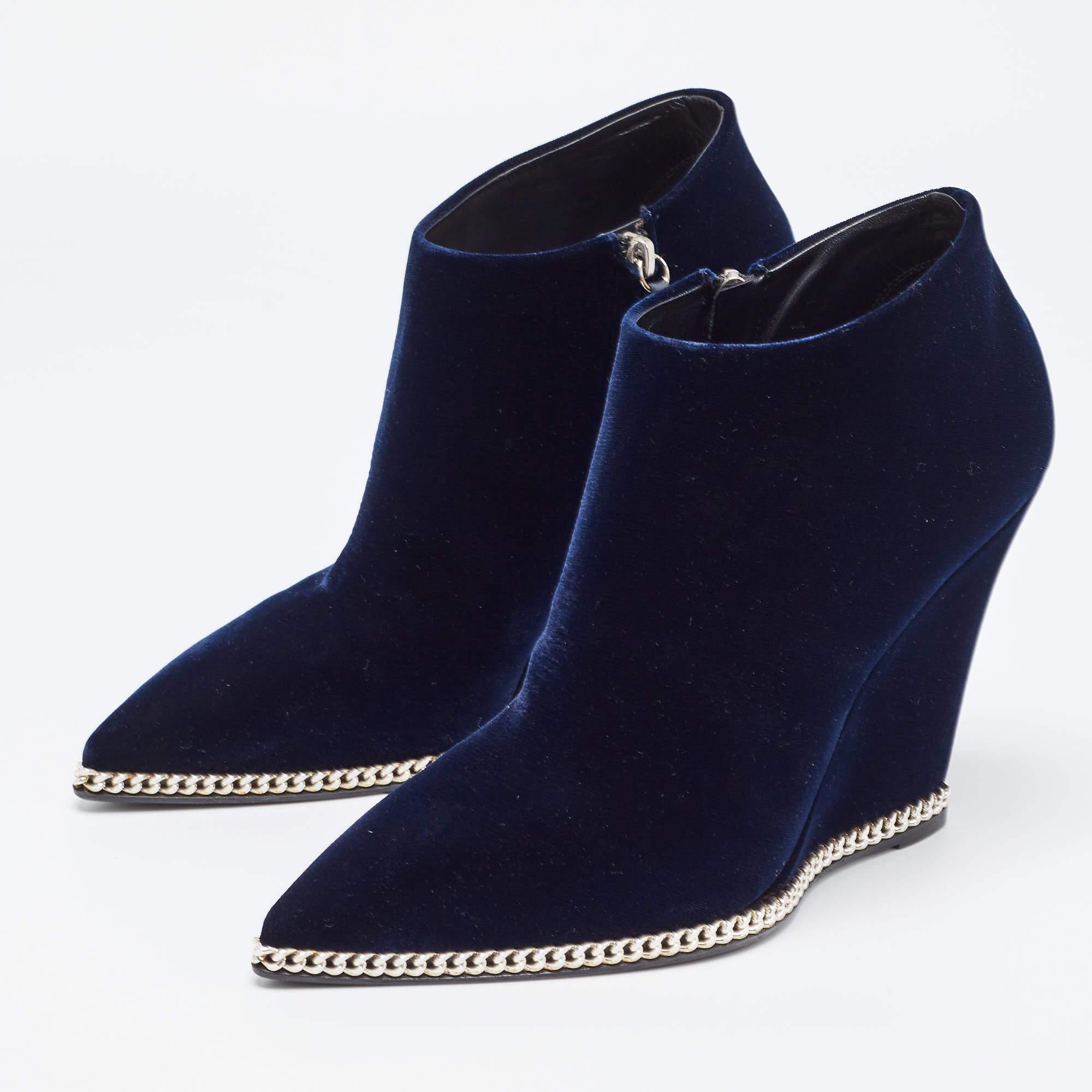 Elevate your style with these ankle boots for women. Crafted with precision these chic and versatile boots seamlessly blend fashion and comfort offering sophistication for every season.