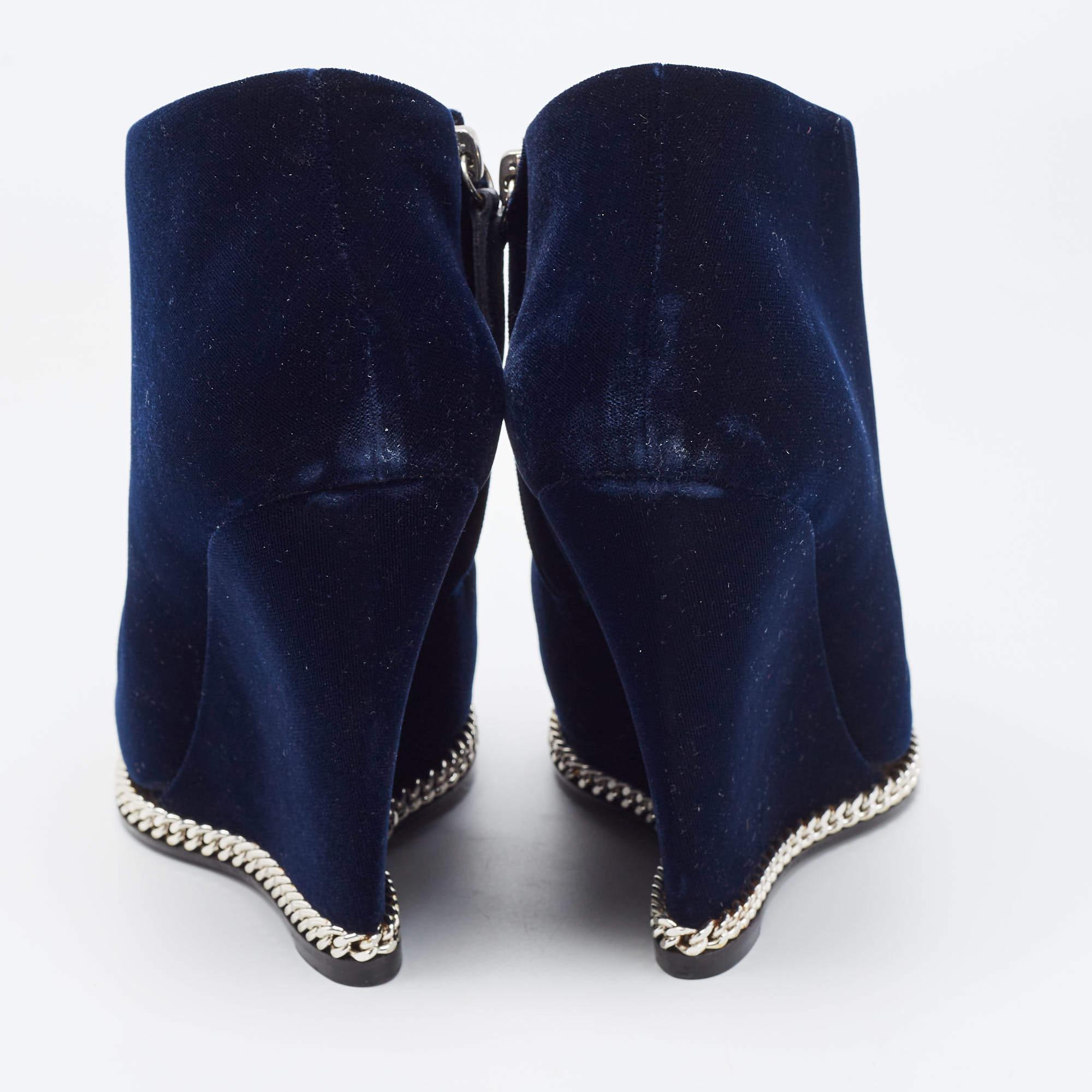 Women's Giuseppe Zanotti Navy Blue Chain Link Ankle Boots Size 41 For Sale