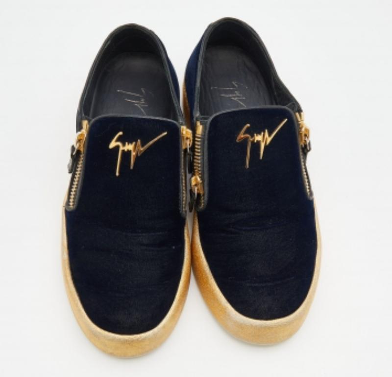 Noir Baskets May London Giuseppe Zanotti bleu marine en velours, taille 39 en vente