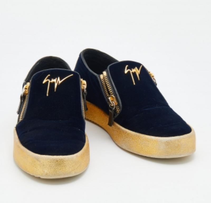 Baskets May London Giuseppe Zanotti bleu marine en velours, taille 39 Bon état - En vente à Dubai, Al Qouz 2