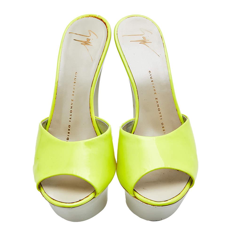 Beige Giuseppe Zanotti Neon Yellow Patent Leather Platform Sandals Size 35