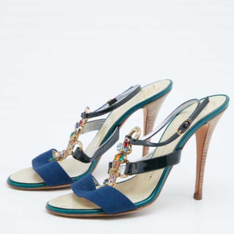 Women's Giuseppe Zanotti Patent Leather Crystal Embellished Slingback Sandals Size 37.5 For Sale