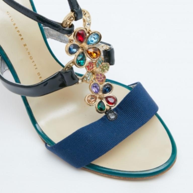 Giuseppe Zanotti Patent Leather Crystal Embellished Slingback Sandals Size 37.5 For Sale 3