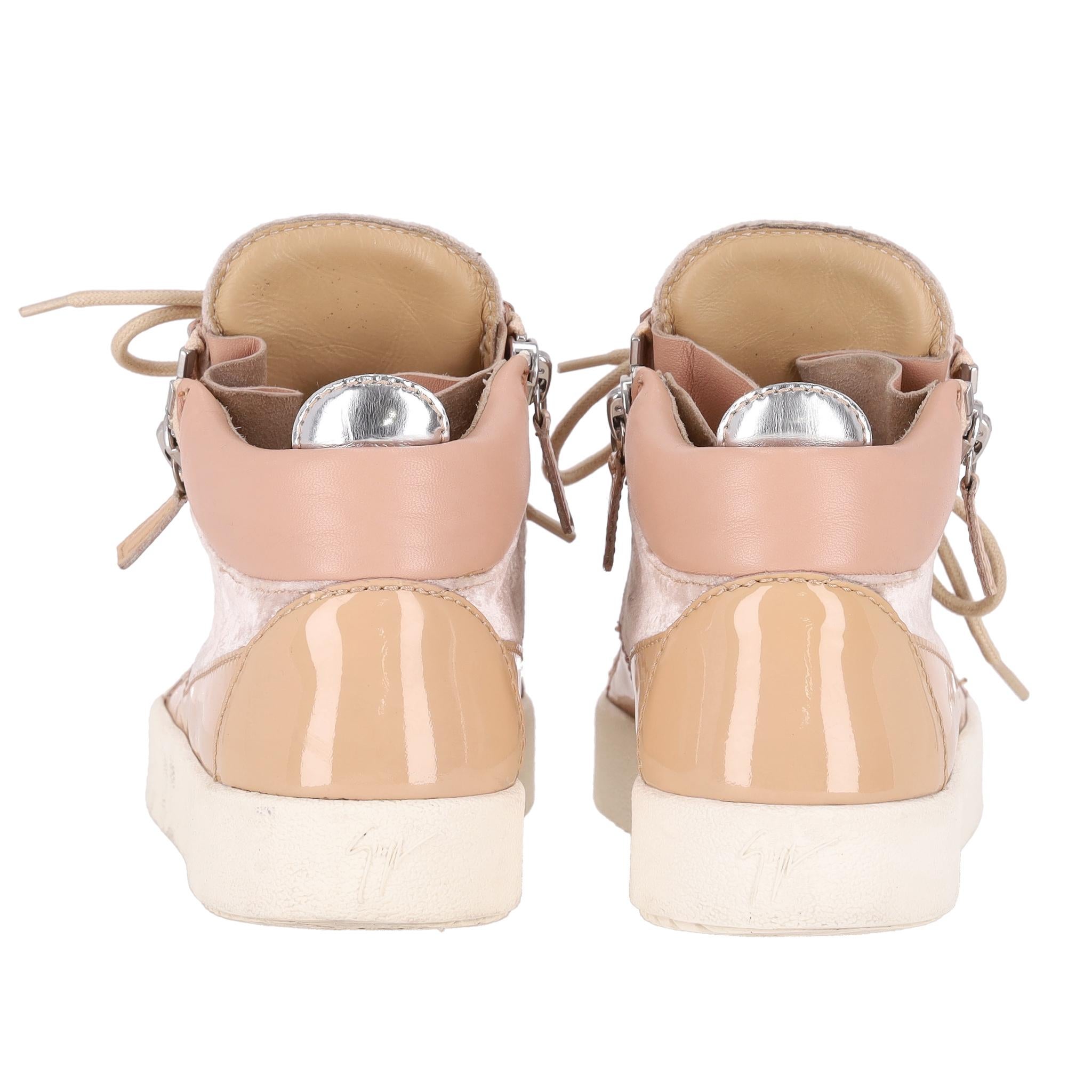 Giuseppe Zanotti - Scarpe da ginnastica alte in vernice e velluto In condizioni ottime in vendita a London, GB