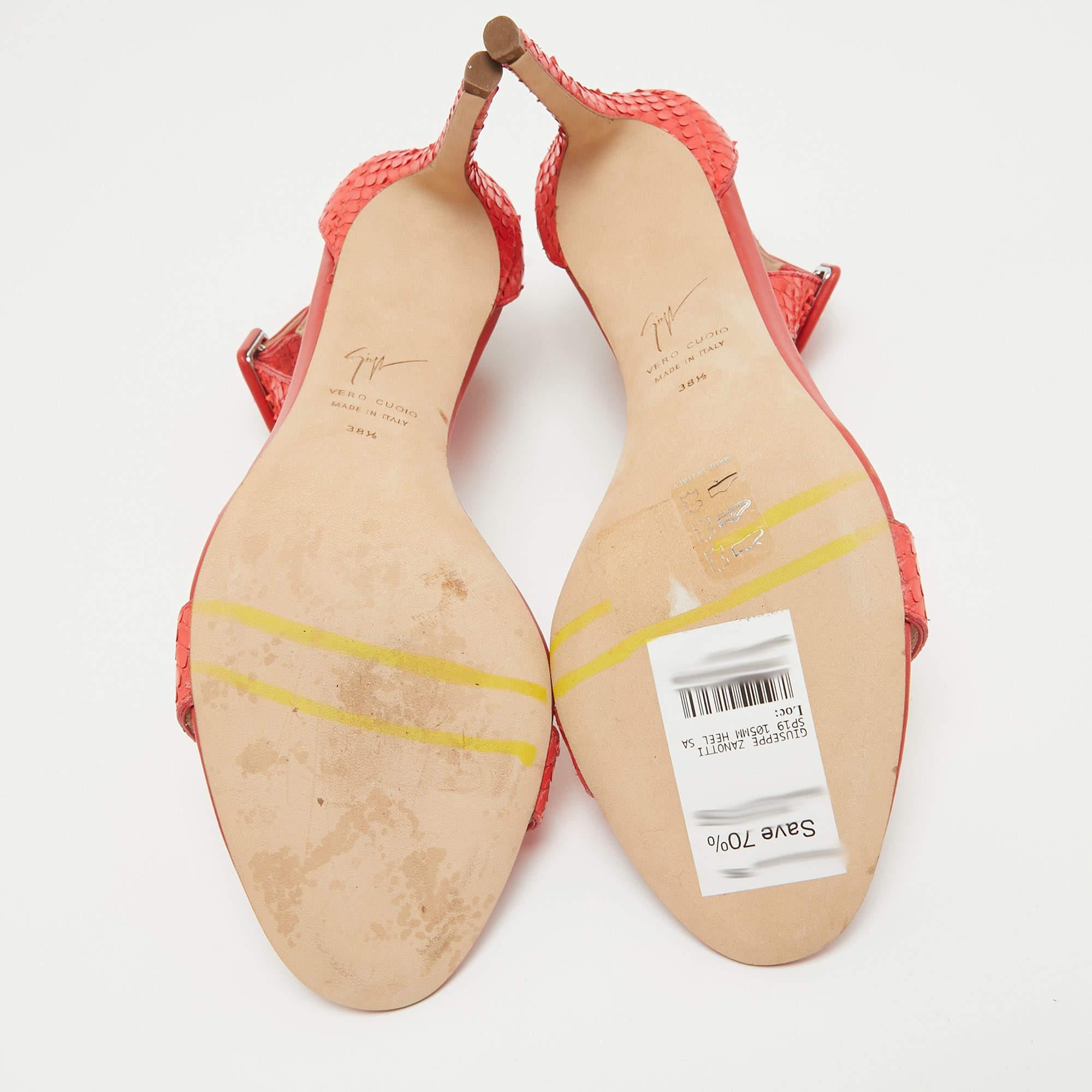 Giuseppe Zanotti Pink Embossed Snakeskin Neyla Sandals Size 38.5 For Sale 2