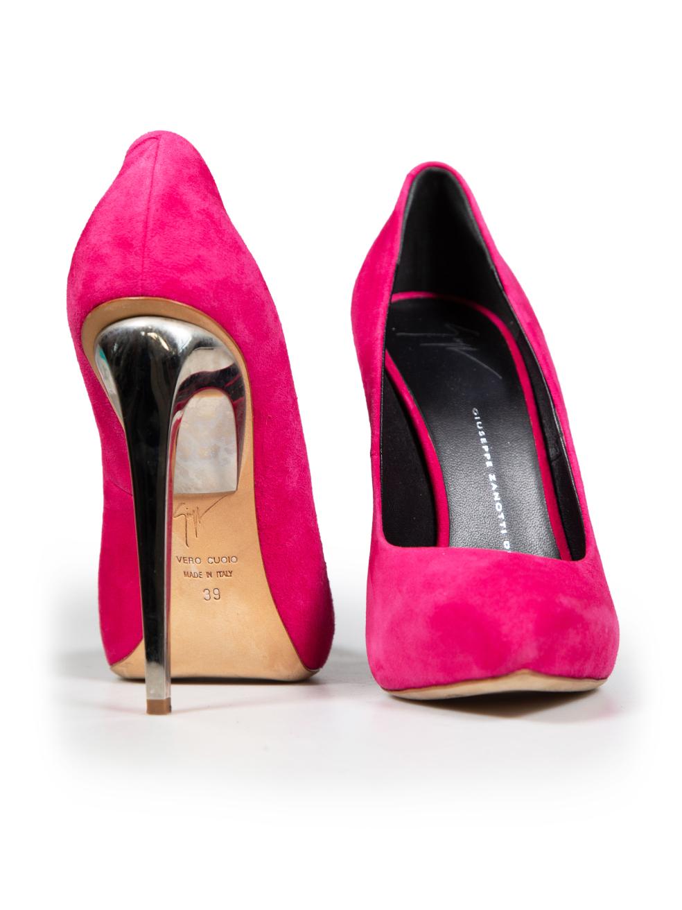 Giuseppe Zanotti Pink Suede Platform Pumps Size IT 39 In Excellent Condition For Sale In London, GB