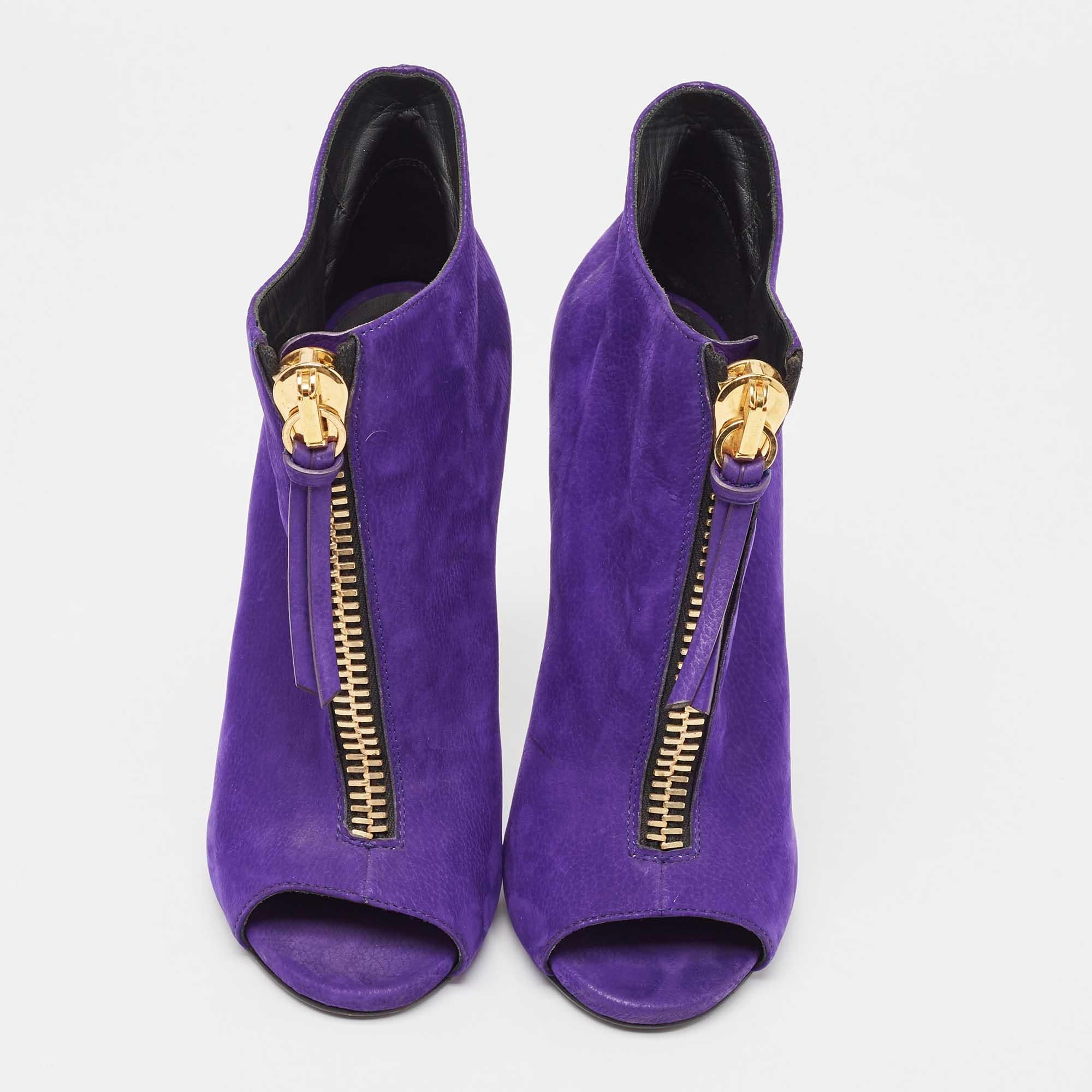 Giuseppe Zanotti Purple Suede Ankle Boots Size 36 In Good Condition For Sale In Dubai, Al Qouz 2