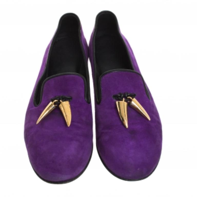 Giuseppe Zanotti Purple Suede Kevin Shark Tooth Tassel Smoking Slippers Size 38 In condizioni discrete in vendita a Dubai, Al Qouz 2