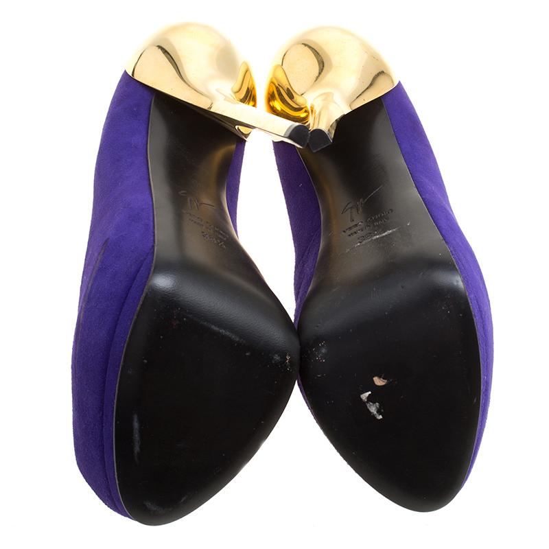 Giuseppe Zanotti Purple Suede Peep Toe Platform Pumps Size 38.5 In Good Condition In Dubai, Al Qouz 2