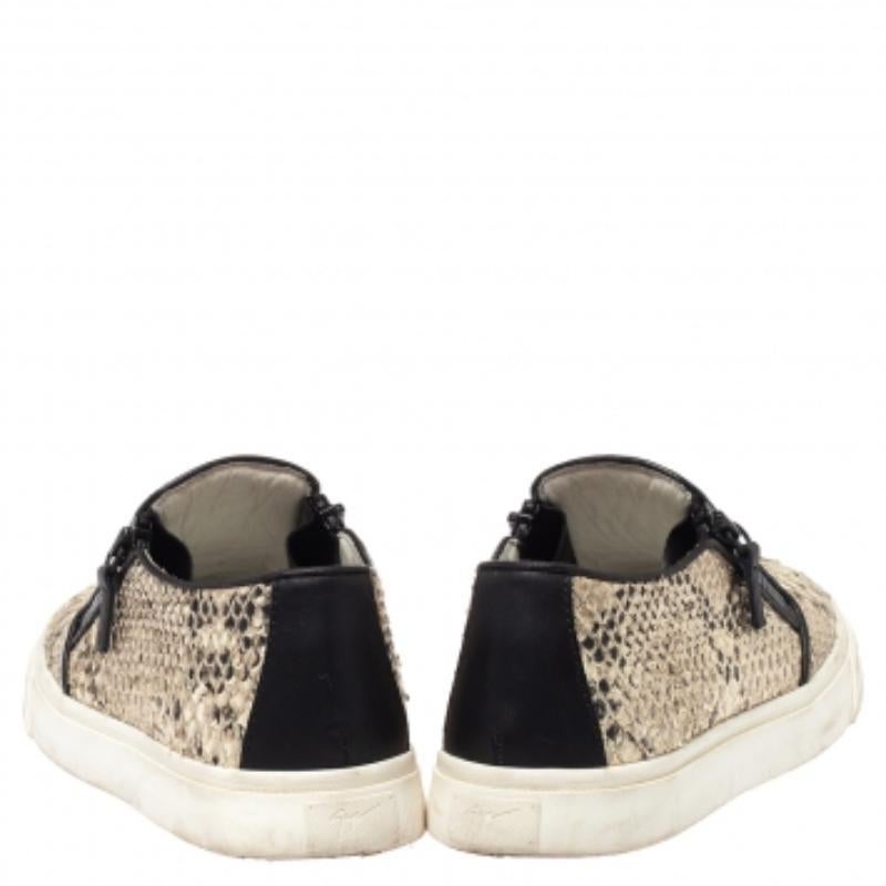 Giuseppe Zanotti Python geprägte Leder Devon Slip On Sneakers Größe 40 im Angebot 1