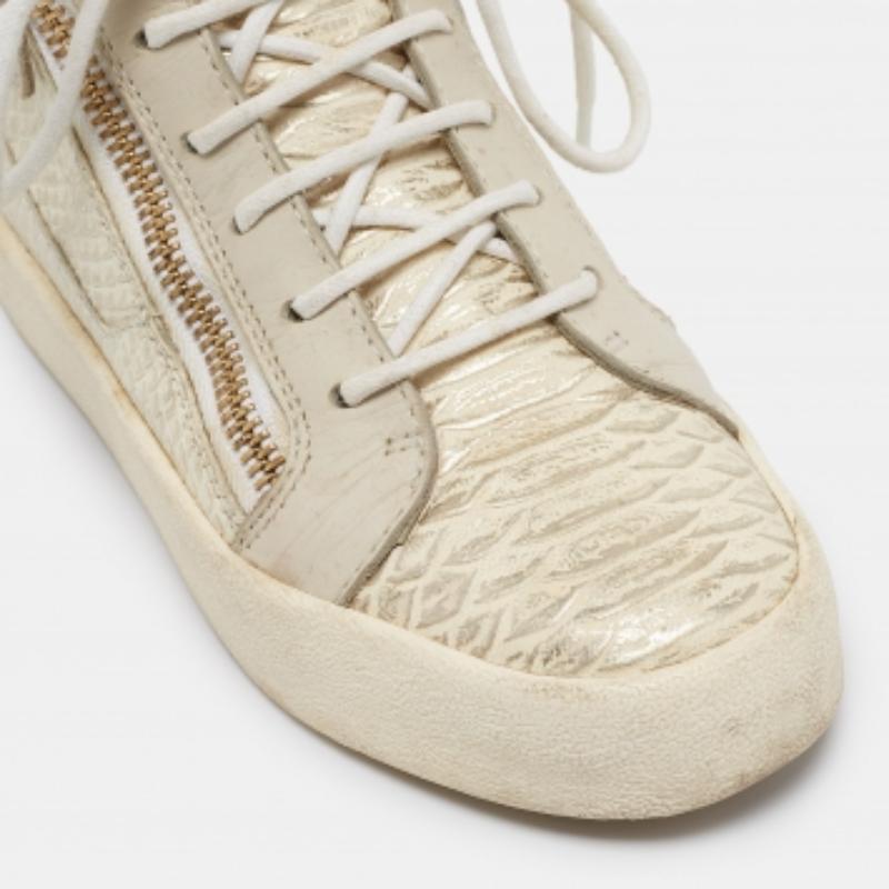 Giuseppe Zanotti, pelle goffrata in pitone, doppia zip, scarpe da ginnastica alte 37 anni in vendita 2
