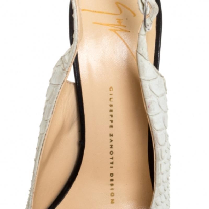 Beige Giuseppe Zanotti Python Embossed Leather Peep Toe Platform Sandals Size 37.5 en vente
