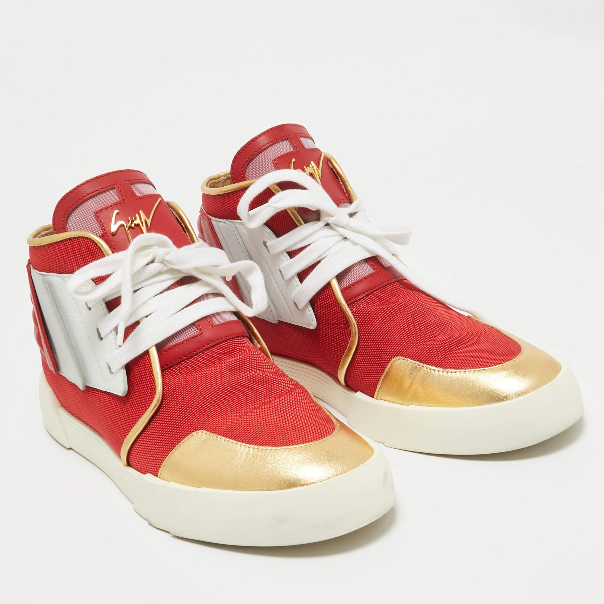 Giuseppe Zanotti, pelle rossa/oro, Foxy London, scarpe da ginnastica alte 44 In condizioni ottime in vendita a Dubai, Al Qouz 2