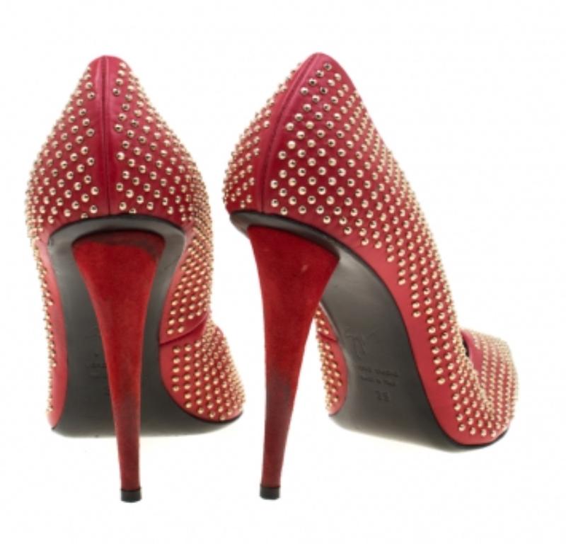 Marron Escarpins Ester à bout pointu en cuir rouge Giuseppe Zanotti, taille 39 en vente
