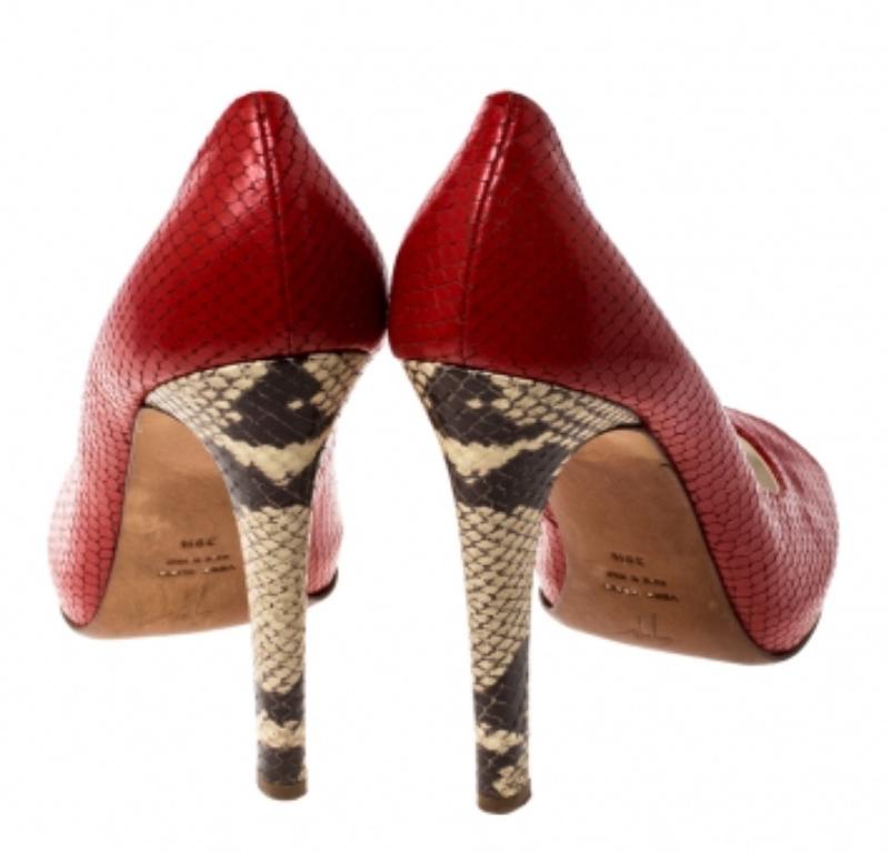 Giuseppe Zanotti escarpins peep toes en cuir rouge embossé python Taille 39.5 Pour femmes en vente