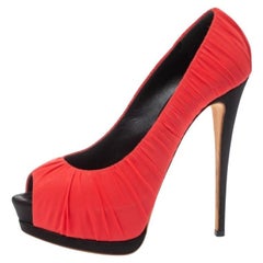 Giuseppe Zanotti Rote geraffte Seiden-Pumps mit Peep Toe Plateau-Pumps Größe 37,5