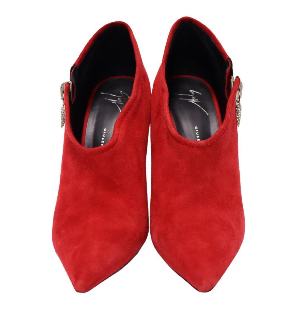 Giuseppe Zanotti Red Suede Bootie Size EU 39 In Good Condition For Sale In Amman, JO