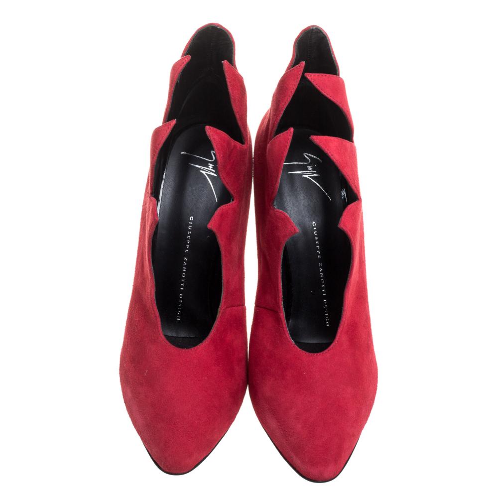 Rouge Giuseppe Zanotti - Escarpins à bout pointu en cuir et daim rouge avec col en V, taille 40 en vente