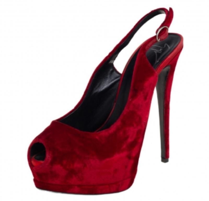 Giuseppe Zanotti Red Velvet  Peep Toe Slingback Platform Sandals Size 38.5 For Sale 1