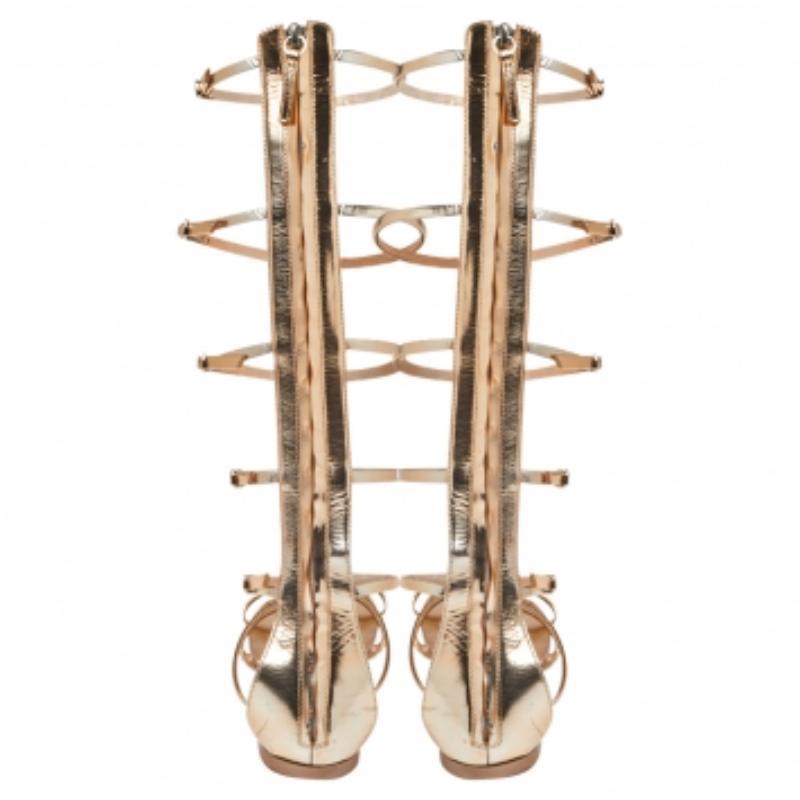 Women's Giuseppe Zanotti Rose Gold Patent Leather Rylee Gladiator Flat Sandals Size 38.5 For Sale