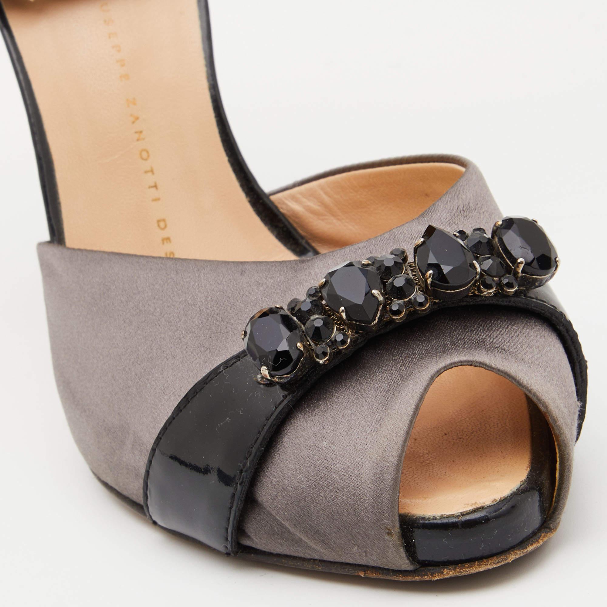 Sandales Giuseppe Zanotti en cuir satiné ornées de cristaux, taille 37,5 2