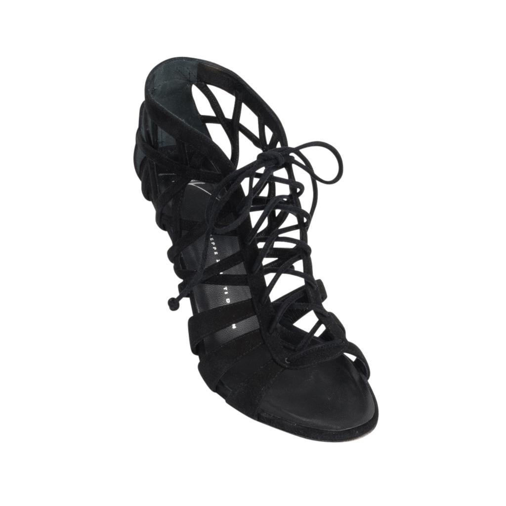 Giuseppe Zanotti Shoe Cage Black Suede 39 / 9  In Excellent Condition For Sale In Miami, FL