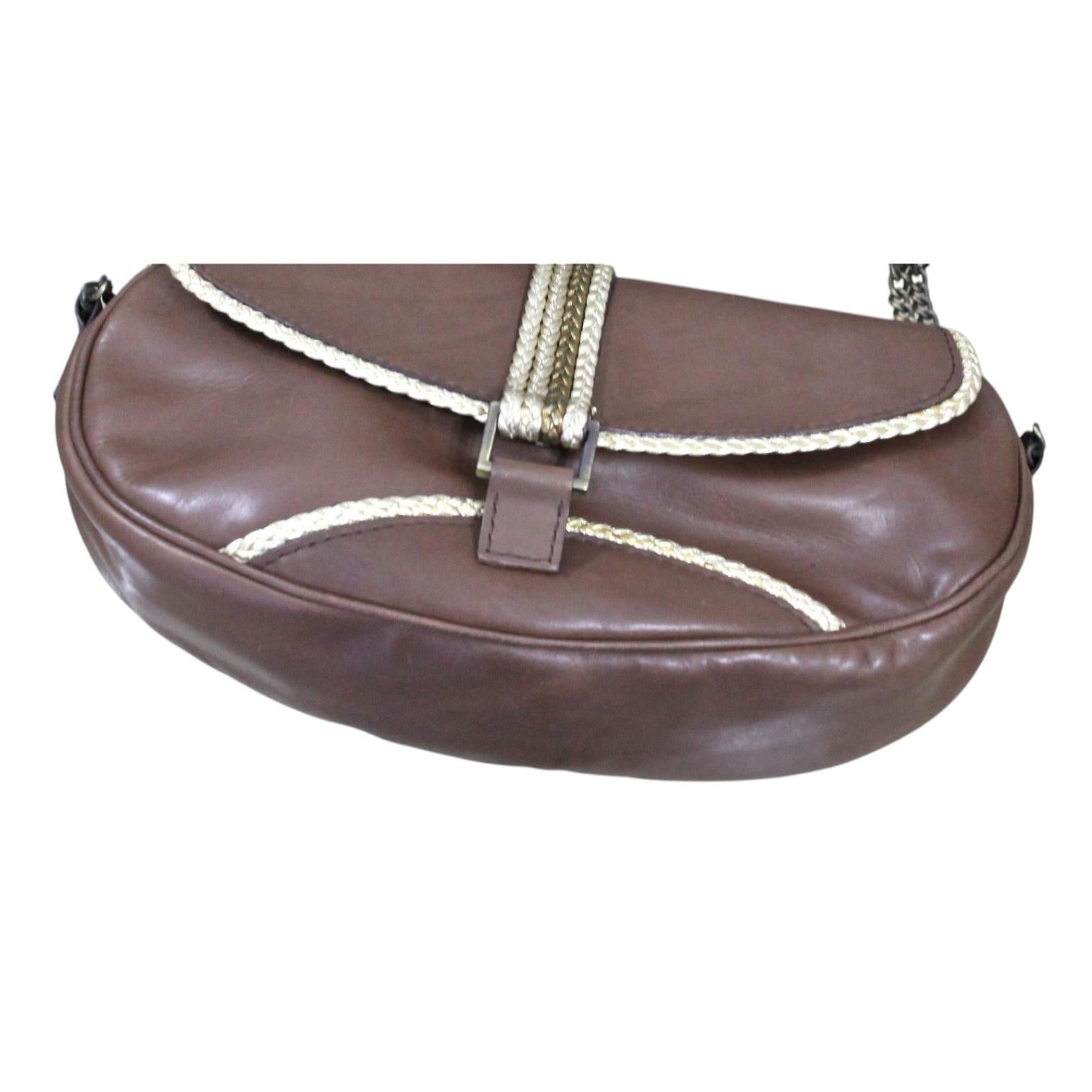 GIUSEPPE ZANOTTI Bolso de hombro Bolso Pochette de piel marrón Cadena dorada en Bueno estado para la venta en Hollywood, FL