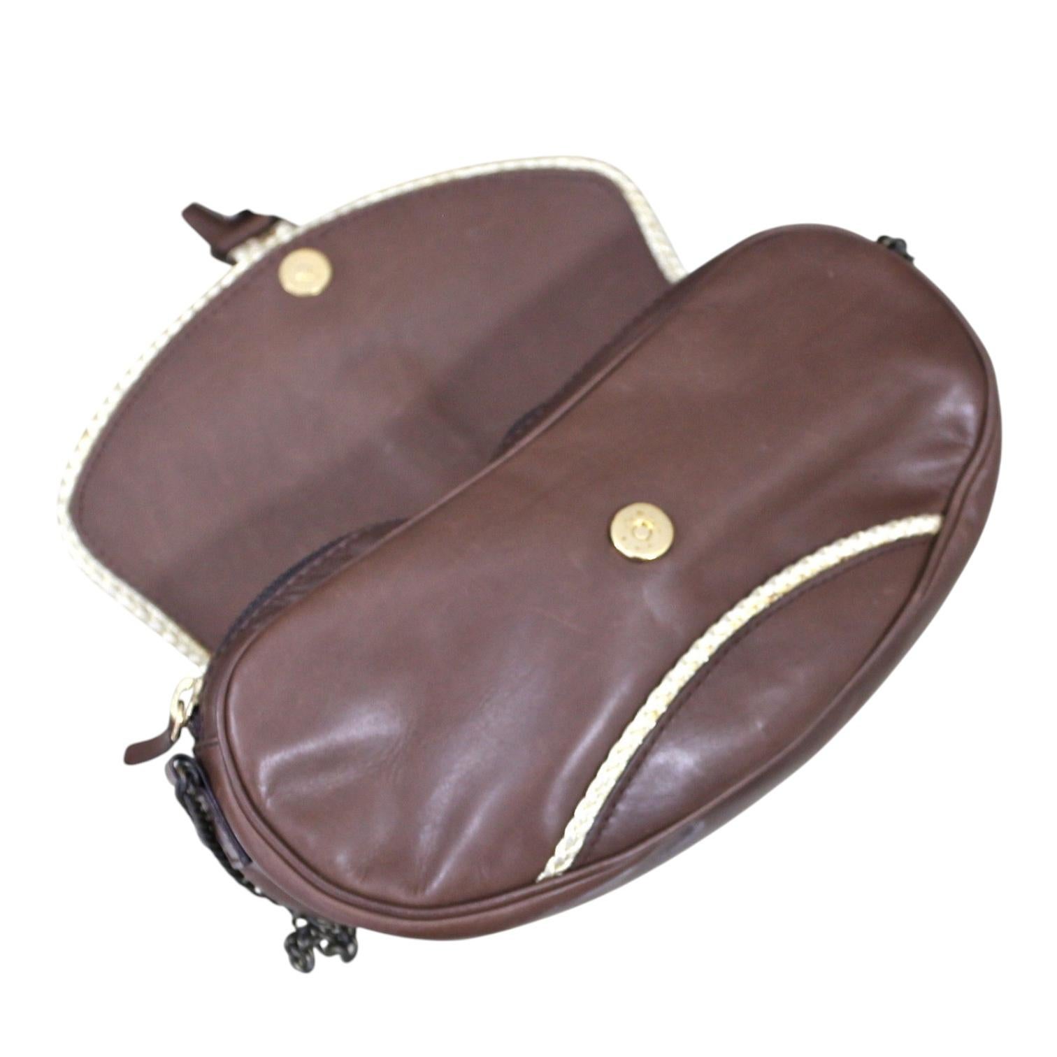 GIUSEPPE ZANOTTI Bolso de hombro Bolso Pochette de piel marrón Cadena dorada en venta 2