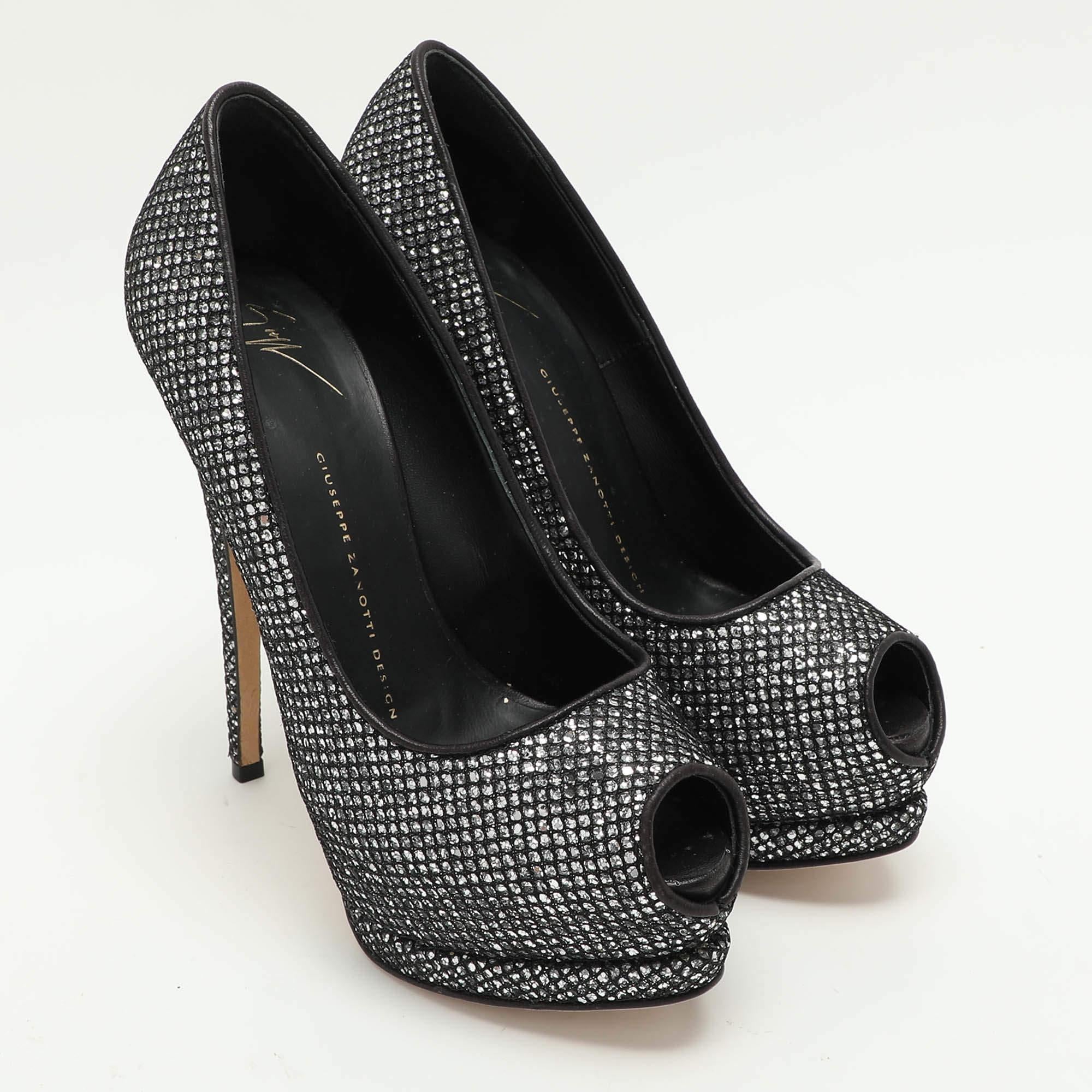 Giuseppe Zanotti Silver/Black Glitter and Leather Platform Pumps Taglia 38 In condizioni buone in vendita a Dubai, Al Qouz 2