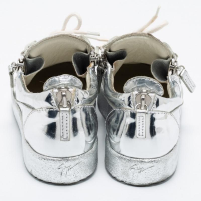 Giuseppe Zanotti Baskets basses Frankie en cuir verni argenté taille 37,5 en vente 4