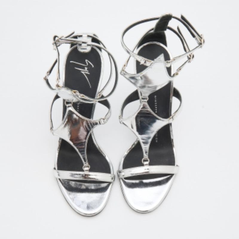 Giuseppe Zanotti Silver Patent Leather Strappy Gladiator Sandals Size 37.5 For Sale 2