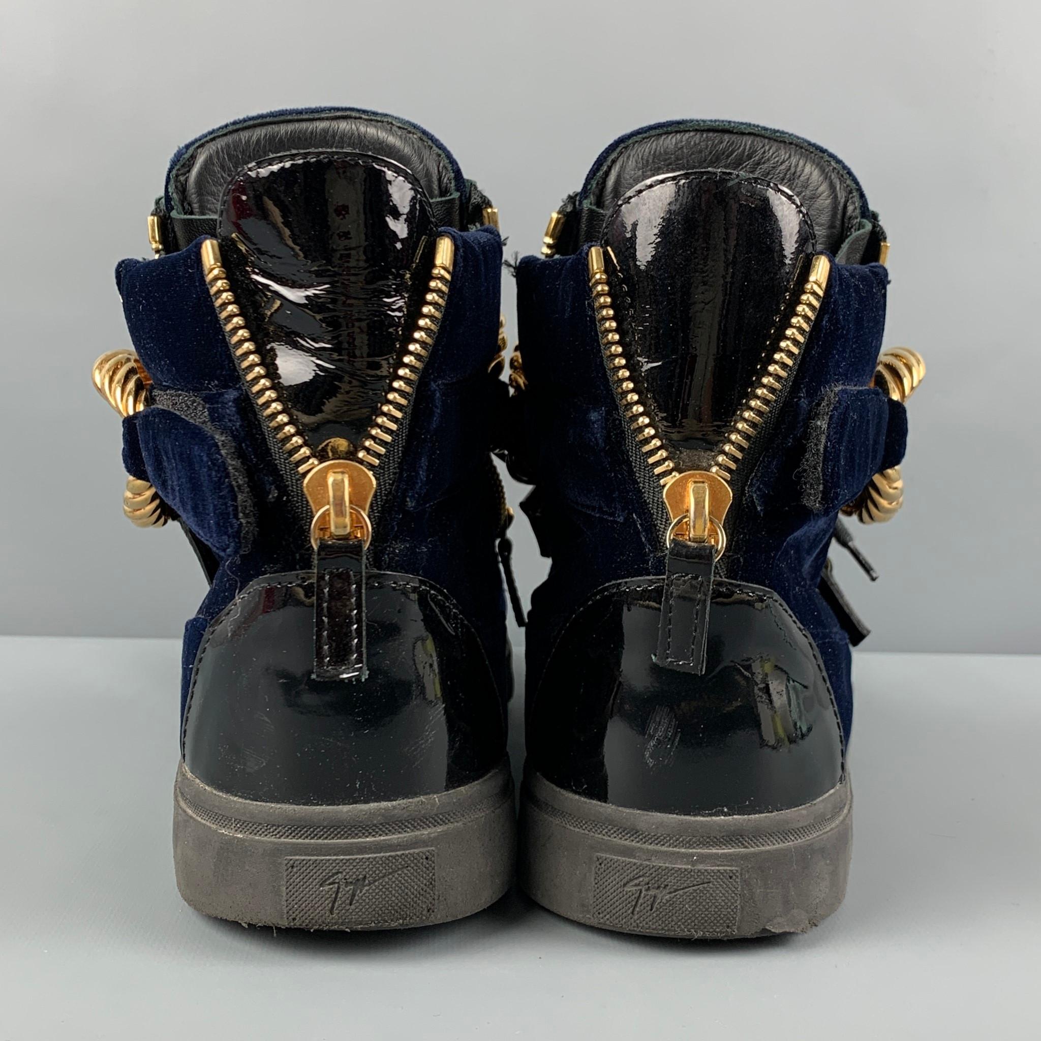 GIUSEPPE ZANOTTI Size 10.5 Navy Velvet Crystal Chain-Front High Top Sneakers In Good Condition In San Francisco, CA