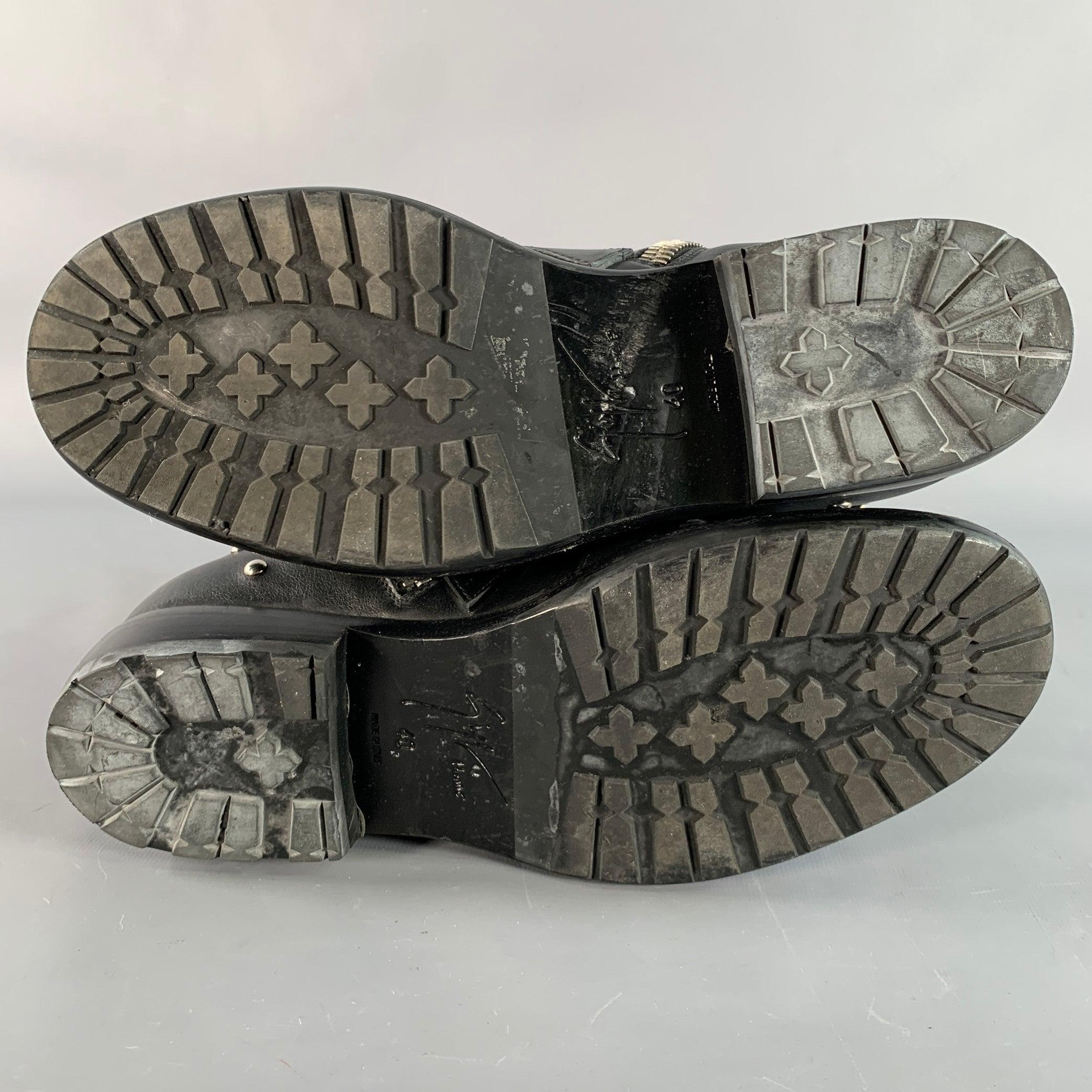 GIUSEPPE ZANOTTI Botas con cremallera y hebillas metálicas de cuero dorado negro talla 7 en venta 1