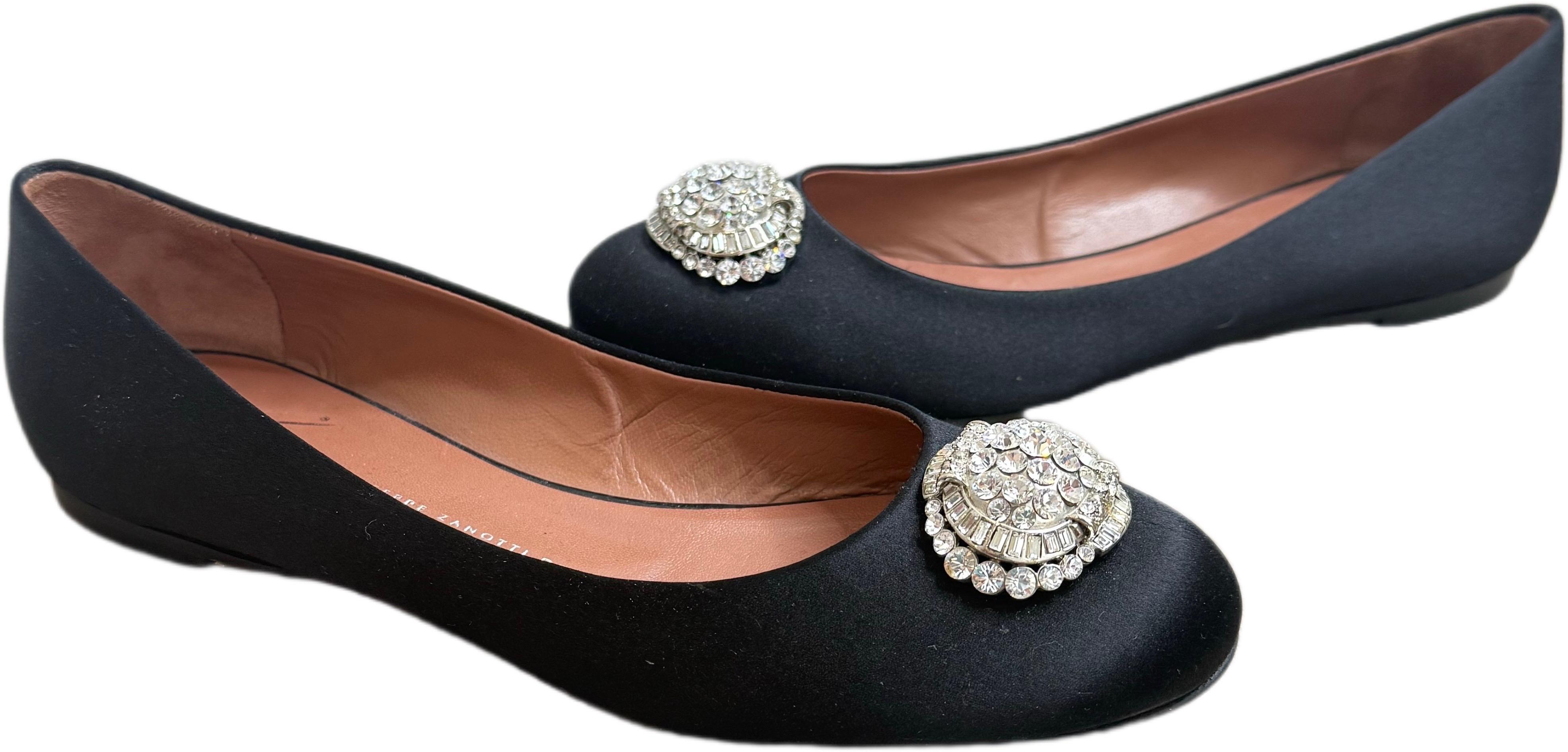 Giuseppe Zanotti Size 8.5 Black Satin Crystal Brooch Ballet Flats Made in Italy For Sale 5