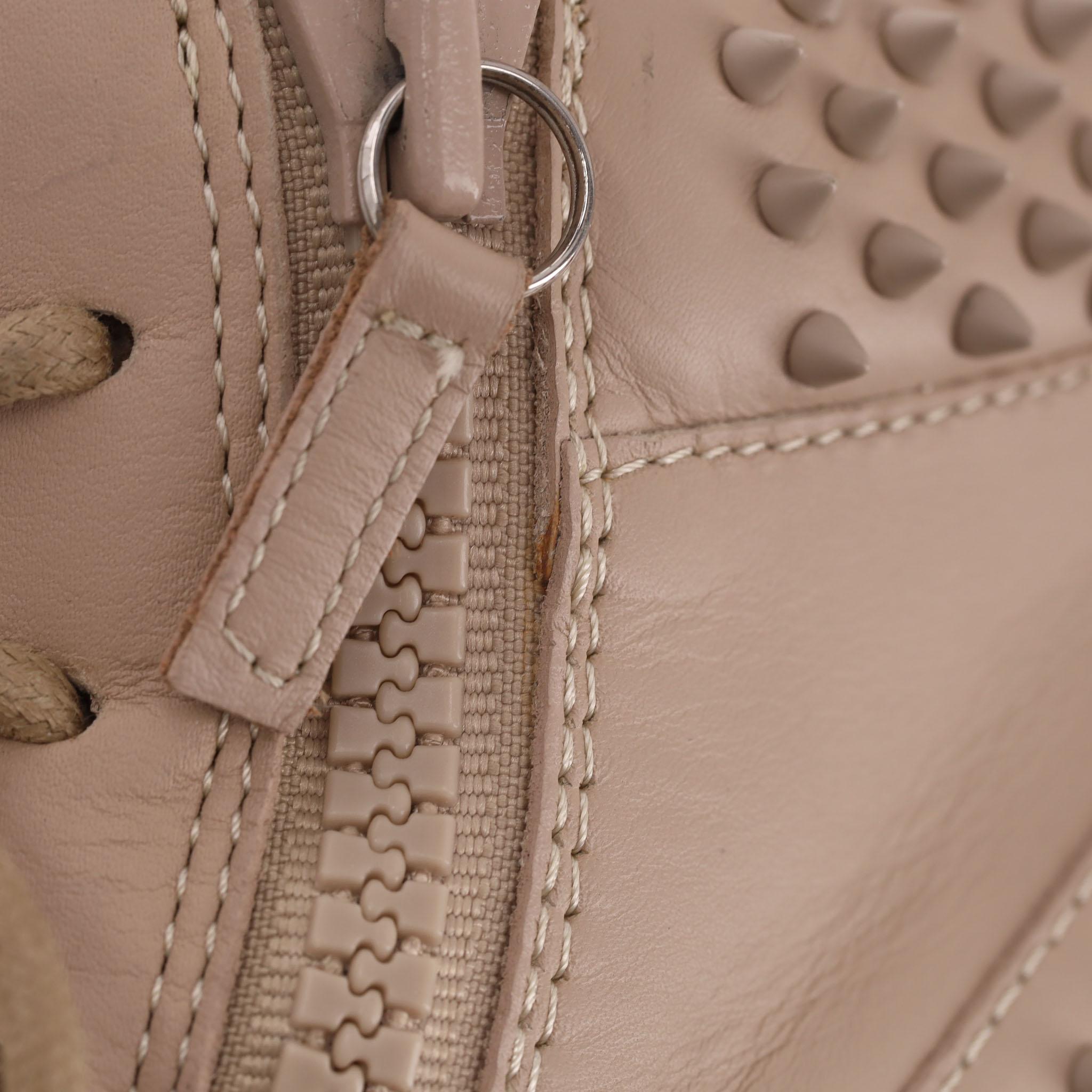 Giuseppe Zanotti - Scarpe da ginnastica in pelle con borchie in vendita 1