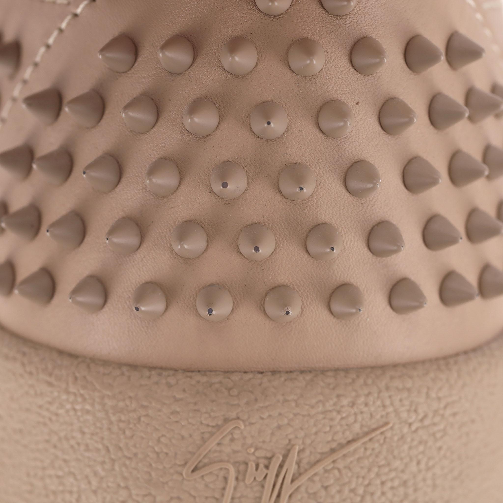 Giuseppe Zanotti - Scarpe da ginnastica in pelle con borchie in vendita 4