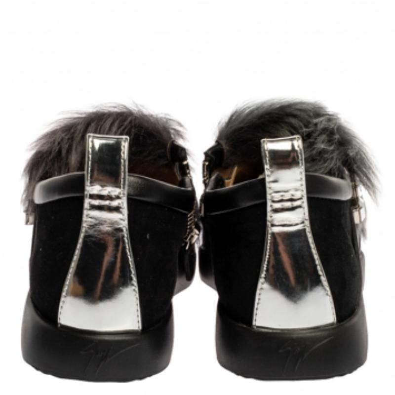 Giuseppe Zanotti Suede and Fur Christie Crystal Slip On Sneakers Size 39 In Good Condition For Sale In Dubai, Al Qouz 2